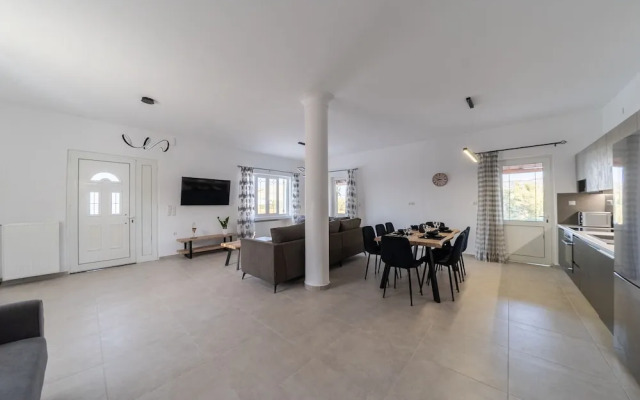 Villa Nontas Ntina with Private Pool