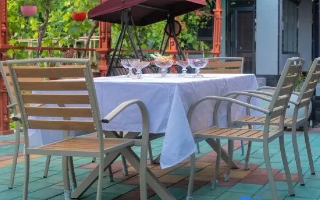Yining · Jianpoju | Mellow · Vale · Garden Courtyard Homestay (Bayandai Town) – Restaurant – Yining