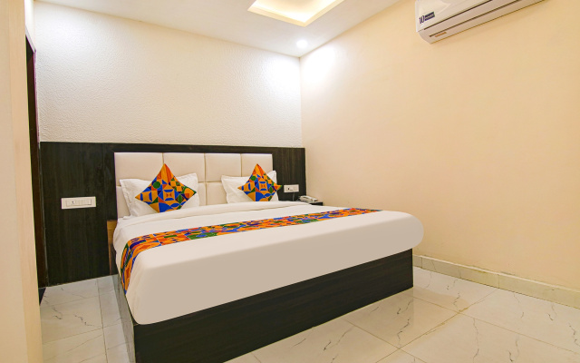 Fabhotel Palm Plaza