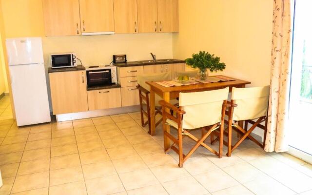 Orizontas Studios and Apartments