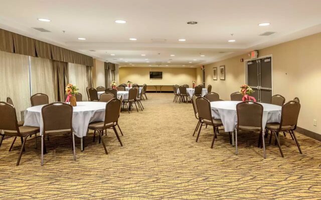 Country Inn & Suites by Radisson, Alpharetta, GA