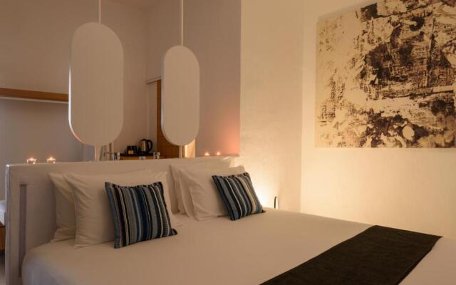 Muses Cycladic Suites
