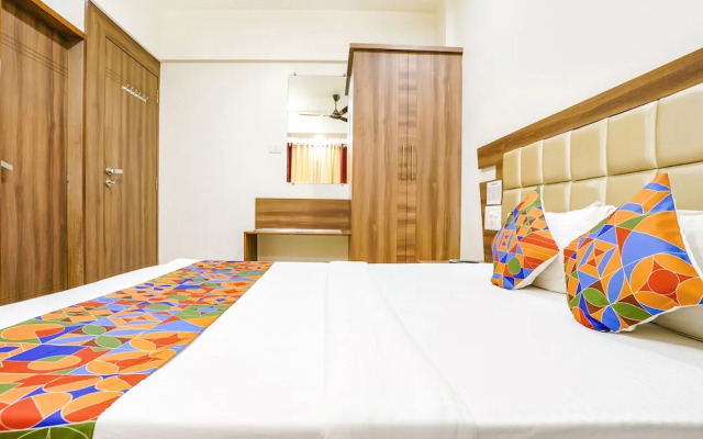 Fabhotel Candor Amigo