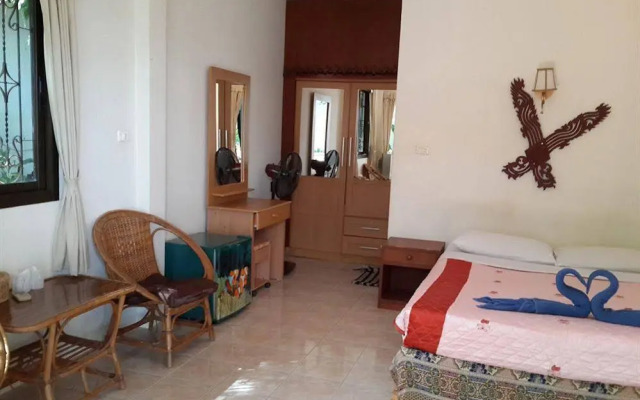 Aree Beach Resort