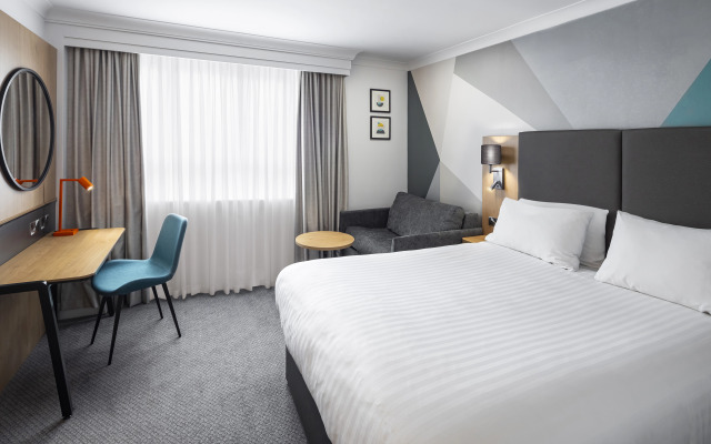 Holiday Inn Aylesbury by IHG