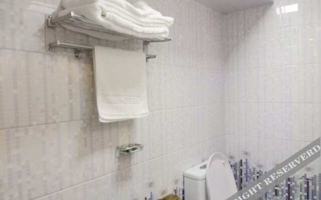 Qingdao 7 Nights Hotel