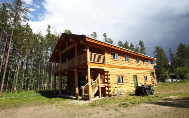 Robson Valley Chalet