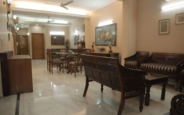 Room-home Stay Bed And Break Fast