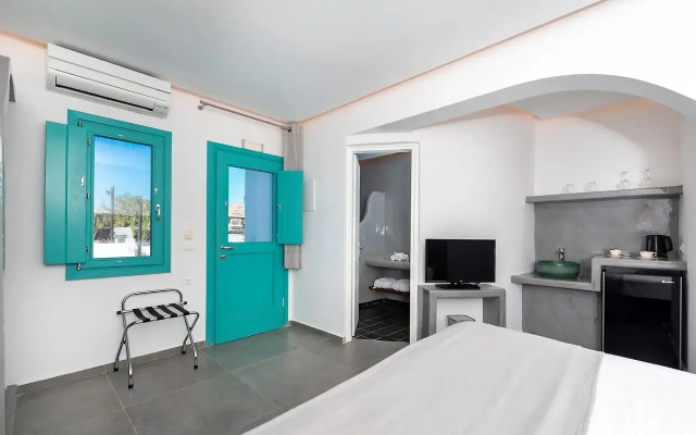 Santa Irina Sunny Loft Suites