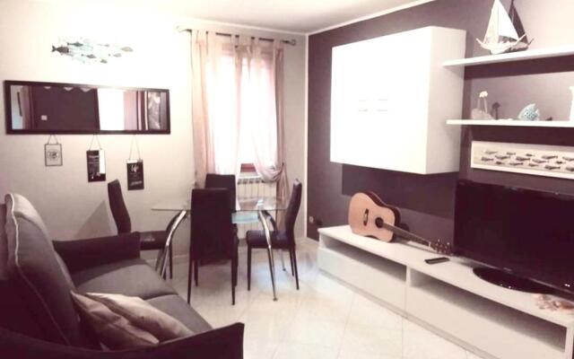 La Casa Del Pesciolino (Into the Lagoon) - the Little Fish House (Into the Lagoon)