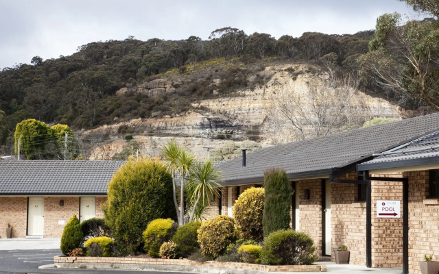 Zig Zag Motel