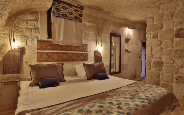 Elaa Cave Hotel