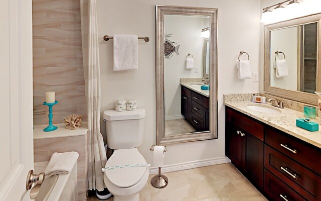 Blondie's Beachhouse - 3 Br Condo