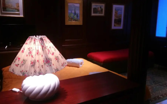 Marconi Rooms - Loggia delle Erbe