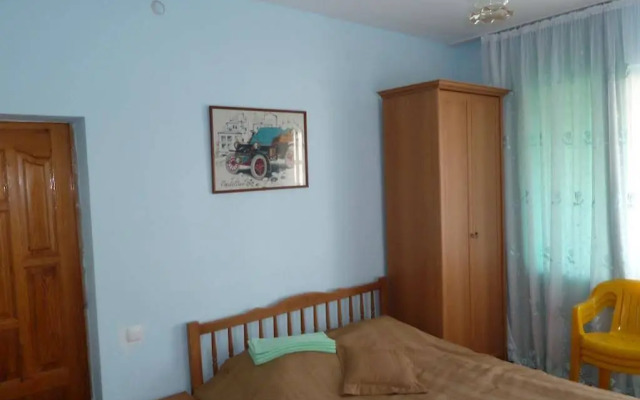 Yana Hotel