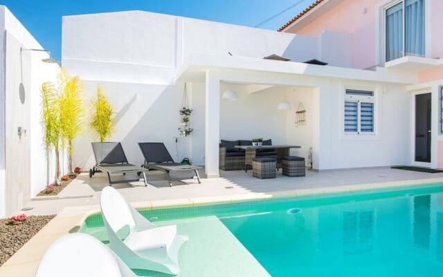 Villa With 3 Bedrooms In Funchal, With Wonderful Sea View, Private Pool, Enclosed Garden