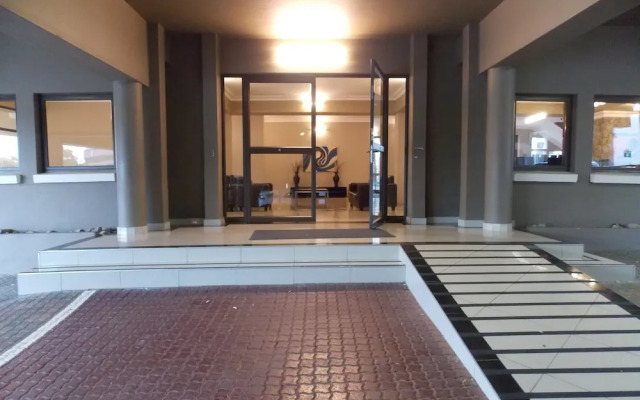 Sierra Square Hotel