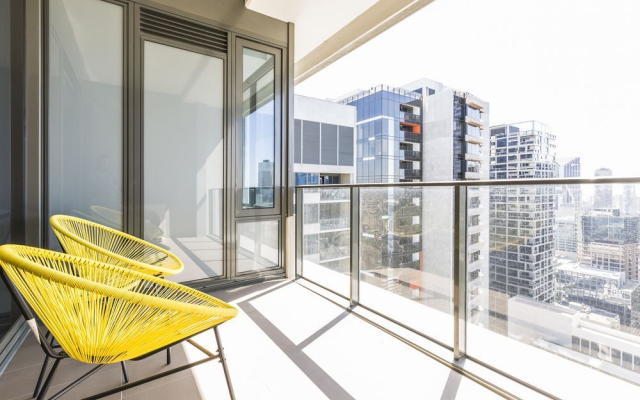 C3CBD Melbourne Apartment