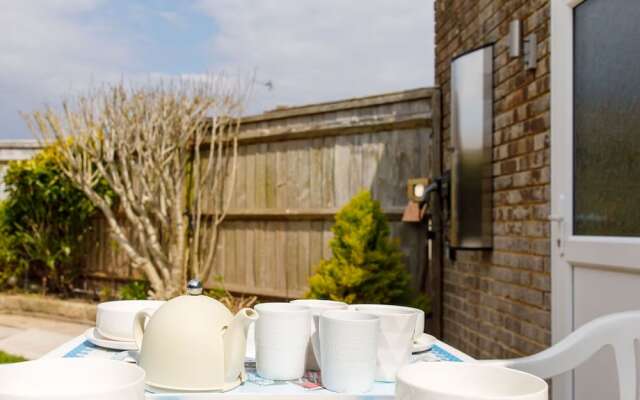 Seaside Retreat 2 Mins to Beach