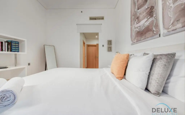 Lively 1 BR at Al Nabat Shoreline 8 Palm Jumeirah by Deluxe Holiday Homes - Apartment in ดูไบ - Photo 4