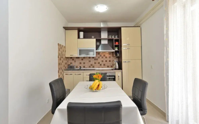 Apartment 628