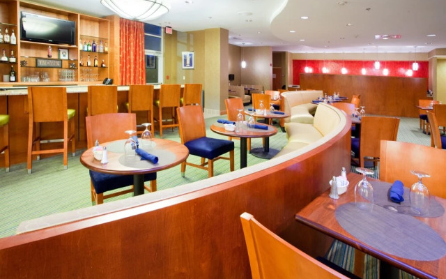 Delta Hotels Colonial Heights