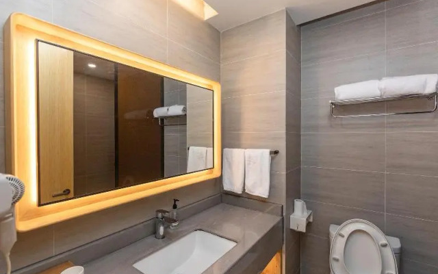 Ji Hotel Shenzhen Shennan Aveue Huaqiang Branch