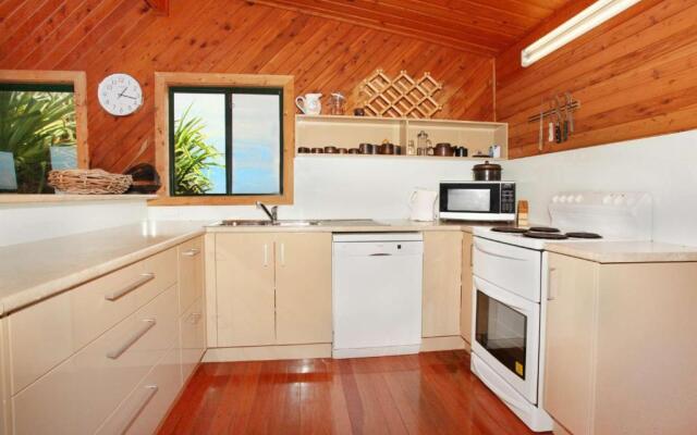 38 Pacific Terrace, Coolum Beach - Linen supplied