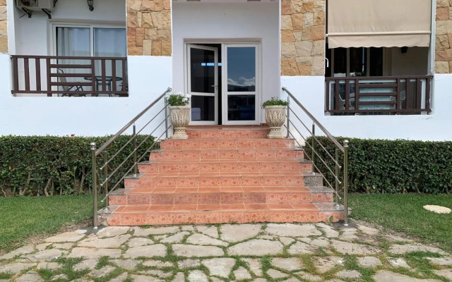 Studio de luxe avec piscine