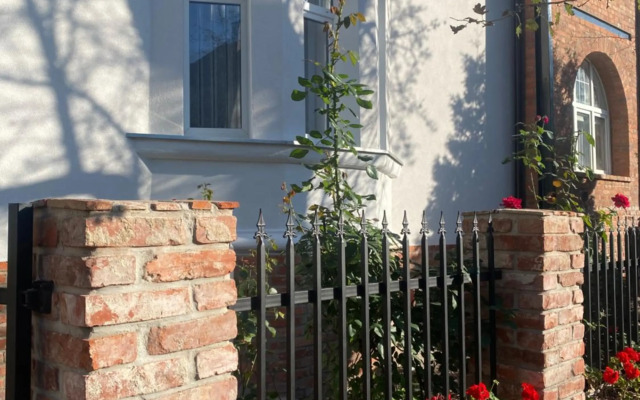 Cherry House Apartments