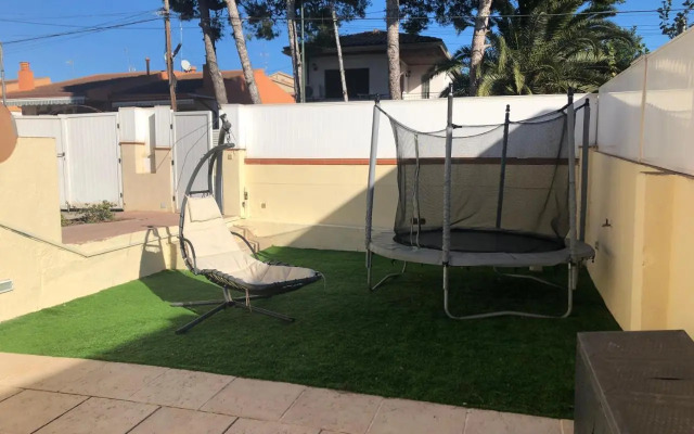 Casa con Gran Piscina particular cerca playa