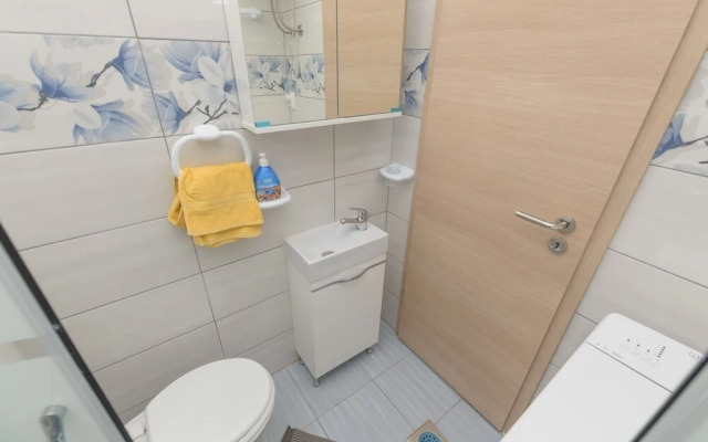 Orange - Garden Terrace - SA1