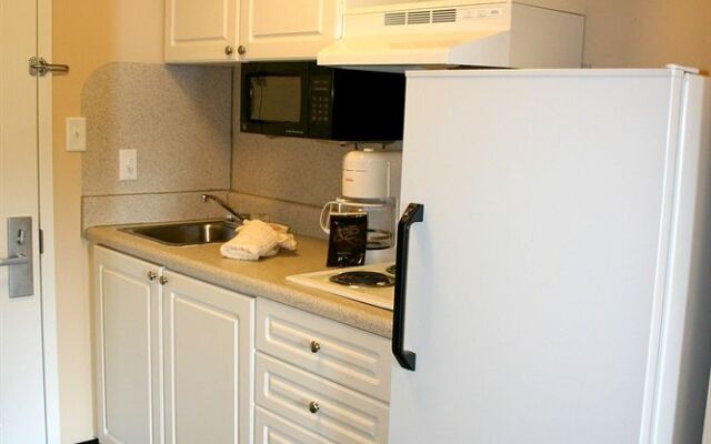 Savannah Suites - Arvada, Colorado