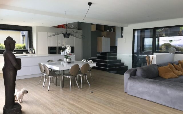 Home Le Clos Maric