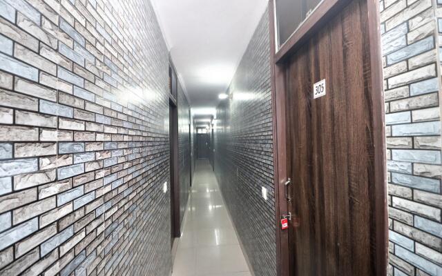 OYO 15546 Hotel KK