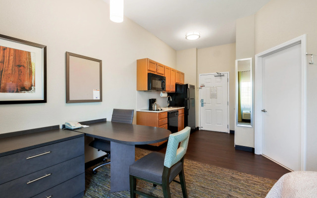 Candlewood Suites Medford by IHG