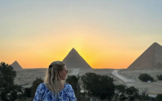 Sahara Pyramids Inn