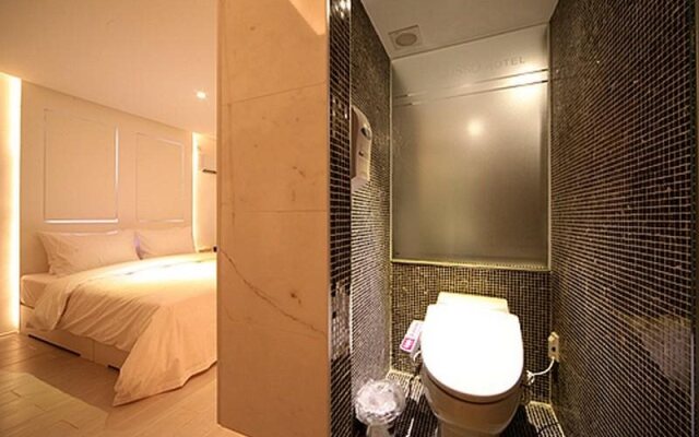 Lusso Hotel