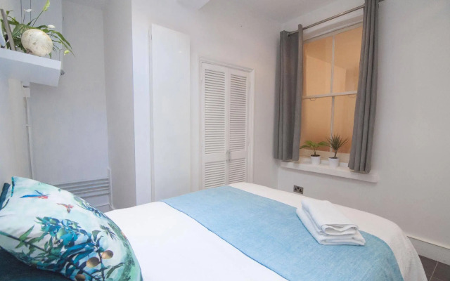 Piccadilly Apartments