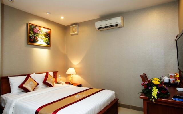 Premium White Lion Hotel