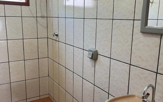 Linda casa 100 metros do mar -F12