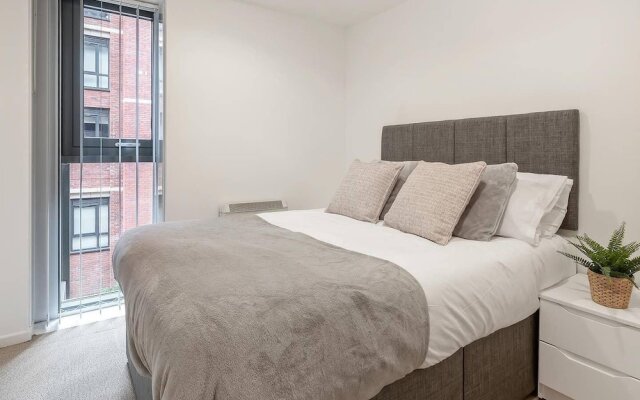 2BR Beautiful Apartment in Sheffield City Centre