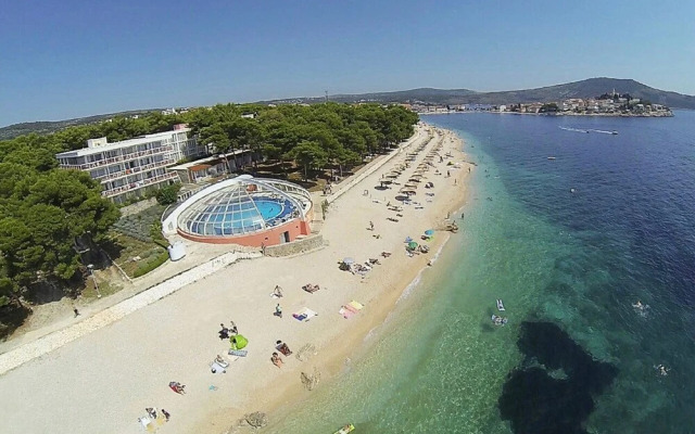 Buffalo - 150m From the Beach & Parking - A2