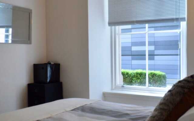 1 Bedroom Flat Next To The Meadows