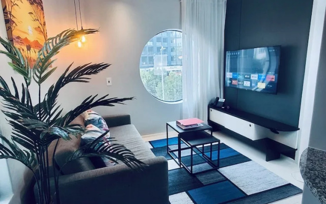 Urban Elephant Express The Flamingo