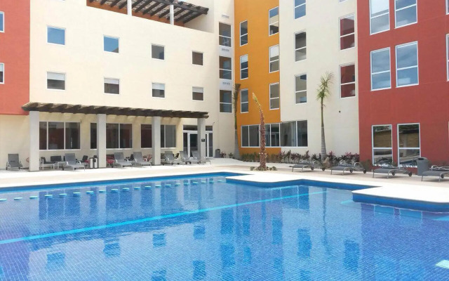 City Express Suites Cabo San Lucas