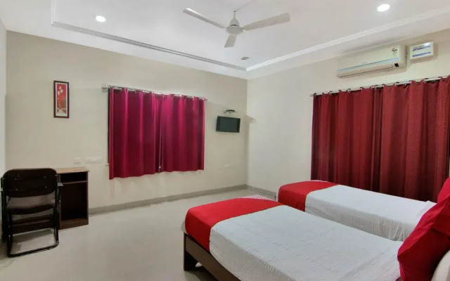 OYO 45 SilverKey Gachibowli