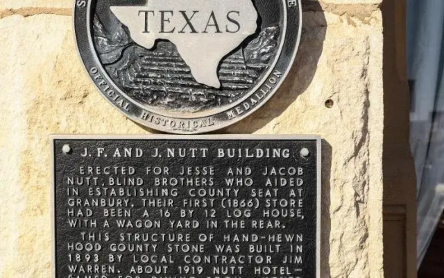 Nutt House Historic Hotel