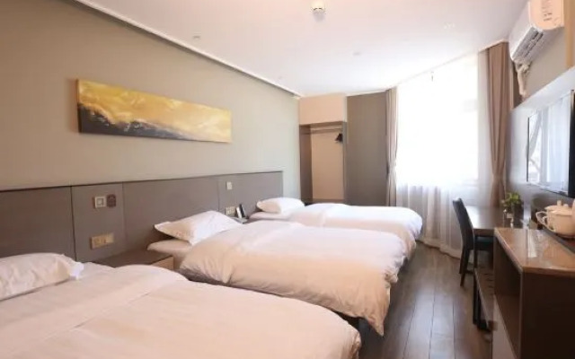 Huayi Selected Hotel (Nanguan subway station store, Liangxiang, Beijing)