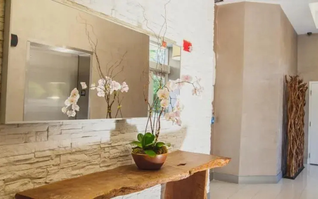 Habitat Residence Miami (Self-Catering Condos)